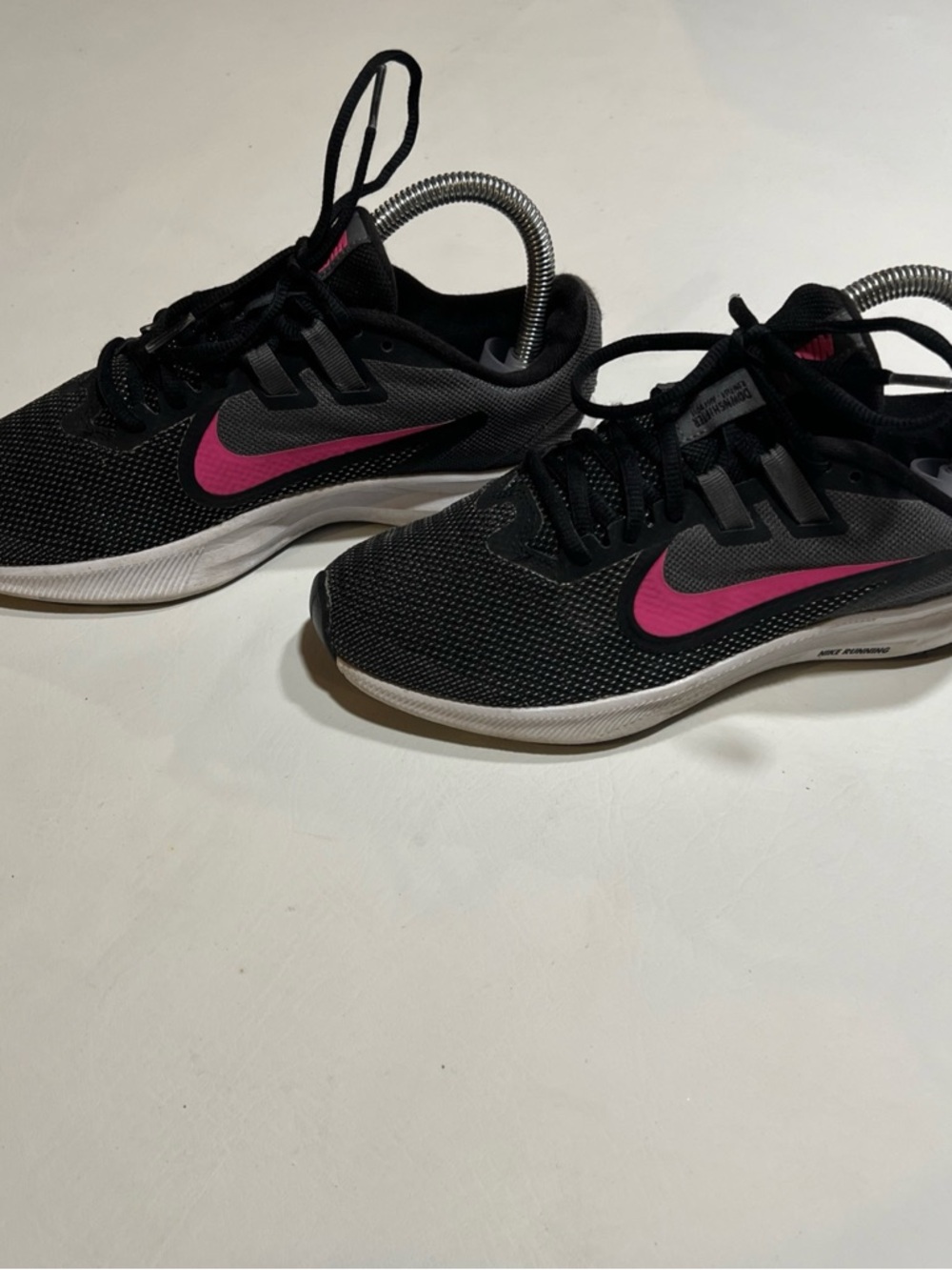 Nike Women's Black/Gray Shoes with Pink Swoosh Downshifter Run Fast Just Do It